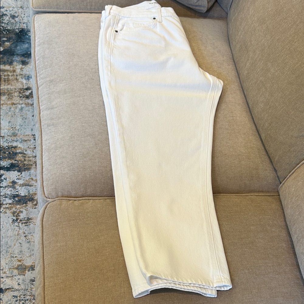 Women's Old Navy White Slouchy High Rise Jeans